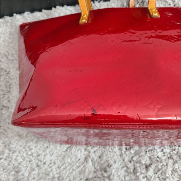 LOUIS VUITTON Monogram Vernis Bellevue GM - Picture 4 of 12